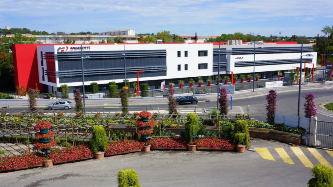 CASTELNAU-LE-LEZ, Immeuble de bureaux Red Line